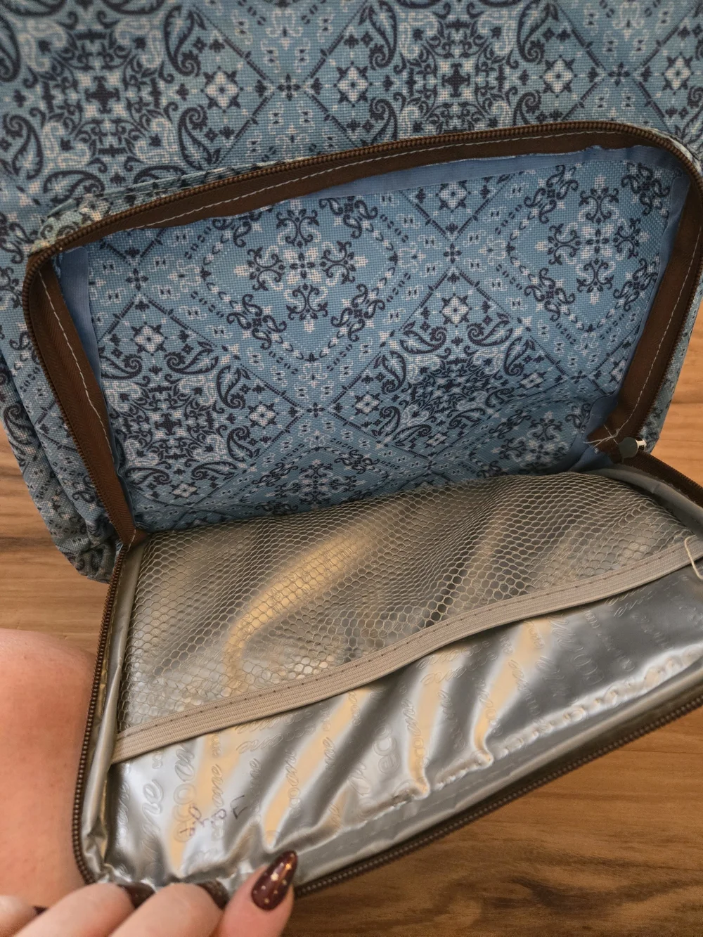 4/$15 Boho Beach Bag Quilted Blue Paisley Lunch Cooler  Tote Bag Tan Handles